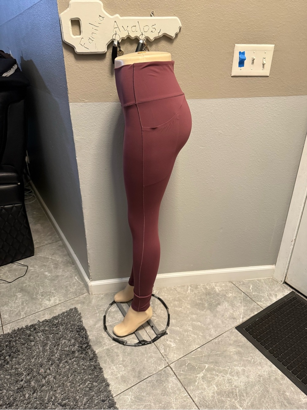 arcteryx High-Waist Women’s Leggings - Mauve - Picture 4 of 8